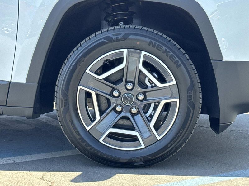 New 2026 Jeep Cherokee Limited 4x4