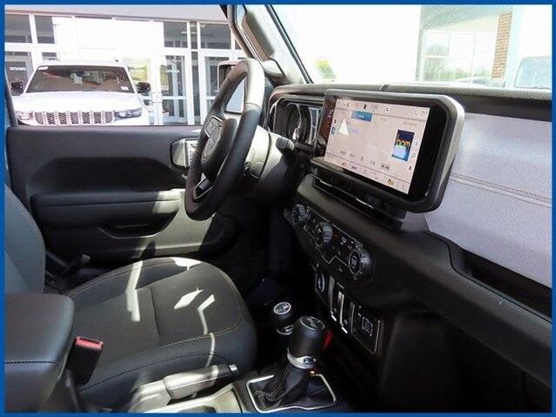 2025 Jeep Wrangler Sport SImage 8