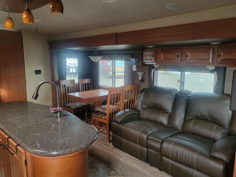 Used 2016 NORTHWOOD MFG ARCTIC FOX 28F Image 11