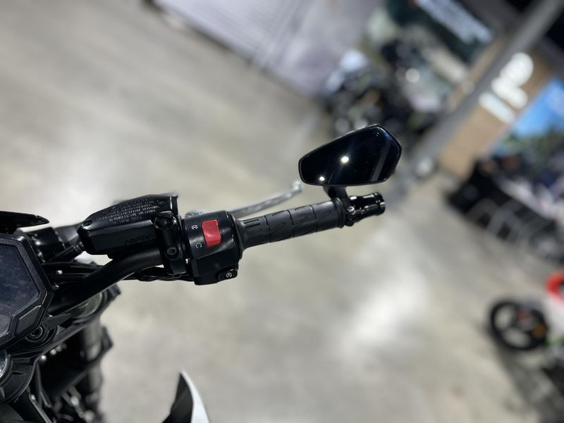 Used 2022 Kawasaki Z900 ABS Image 11
