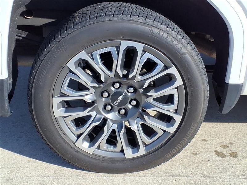 Used 2024 GMC Sierra 1500 Denali UltimateImage 5