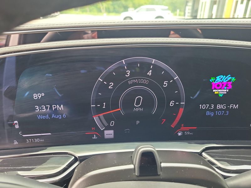 2023 Cadillac Escalade V-Series photo 4