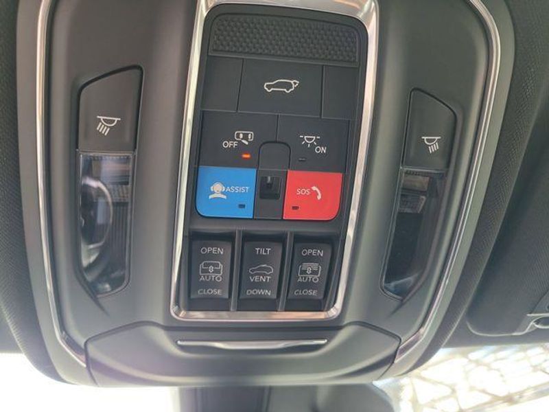 New 2026 Jeep Grand Cherokee Limited 4x4