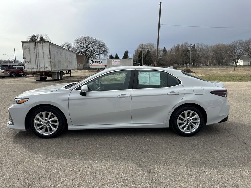 2023 Toyota Camry LEImage 5