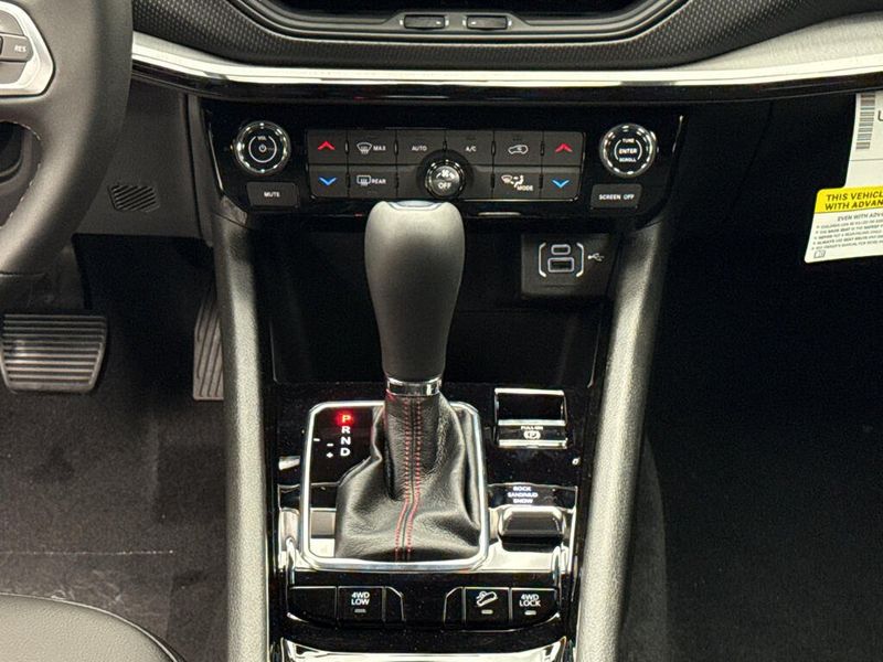 New 2026 Jeep Compass Trailhawk 4x4Image 10