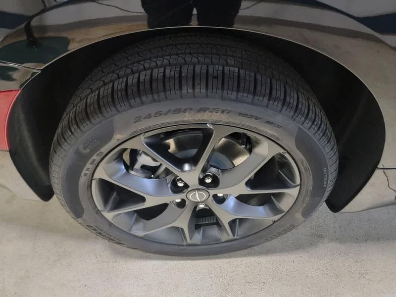 2026 Chrysler Pacifica Limited photo 7