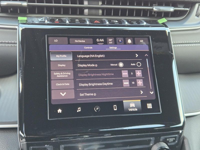 New 2026 Jeep Grand Cherokee Laredo 4x2