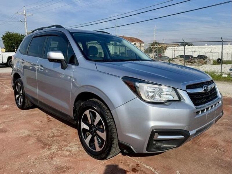 Used 2018 Subaru Forester 2.5i PremiumImage 3