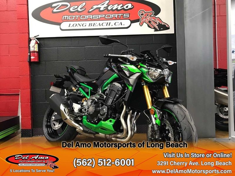 2024 Kawasaki ZR900MRFNL-BK2  in a METALLIC SPARK BLACK/METALLIC MATTE GRAPHENESTEEL GRAY/CANDY LIME GREEN exterior color. Del Amo Motorsports of Long Beach (562) 362-3160 delamomotorsports.com 