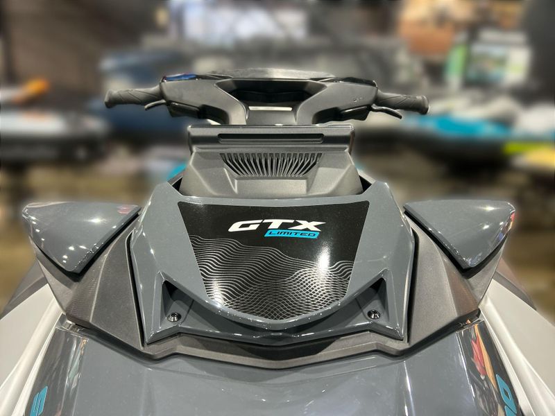 2025 Sea-Doo GTX LIMITED 325 (SOUND SYSTEM) Image 28