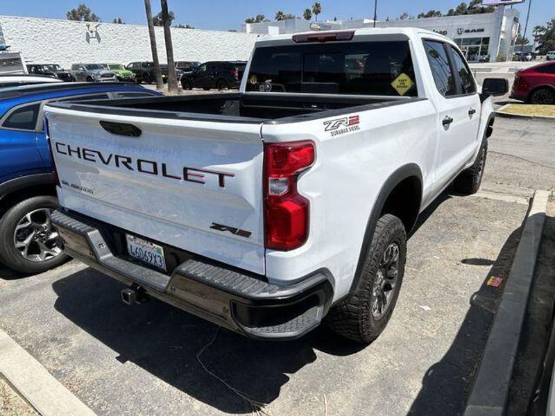 Used 2024 Chevrolet Silverado 1500 ZR2Image 3