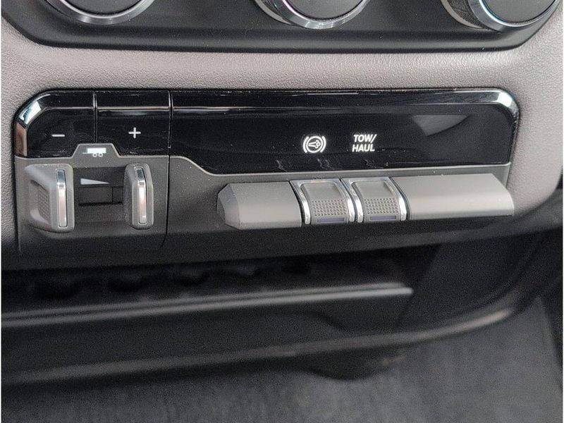 Used 2024 RAM 2500 Big HornImage 18