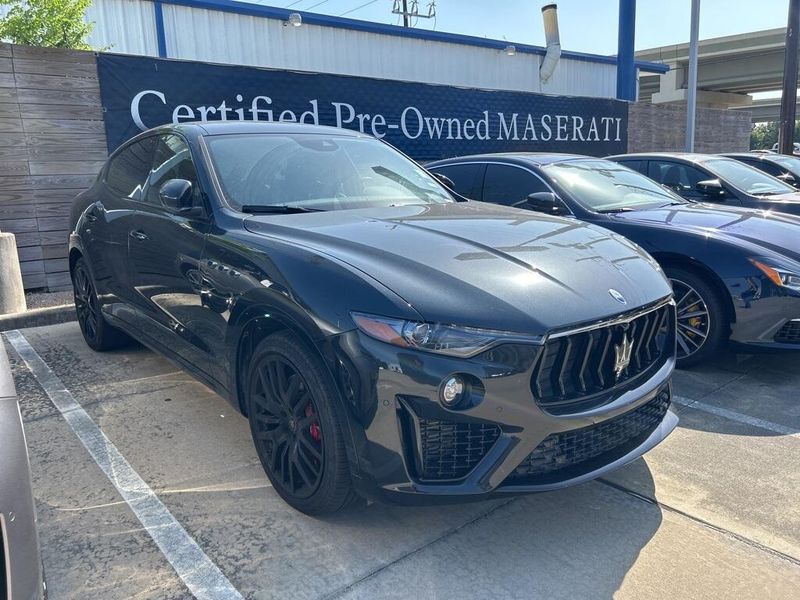 2024 Maserati Levante Modena UltimaImage 2