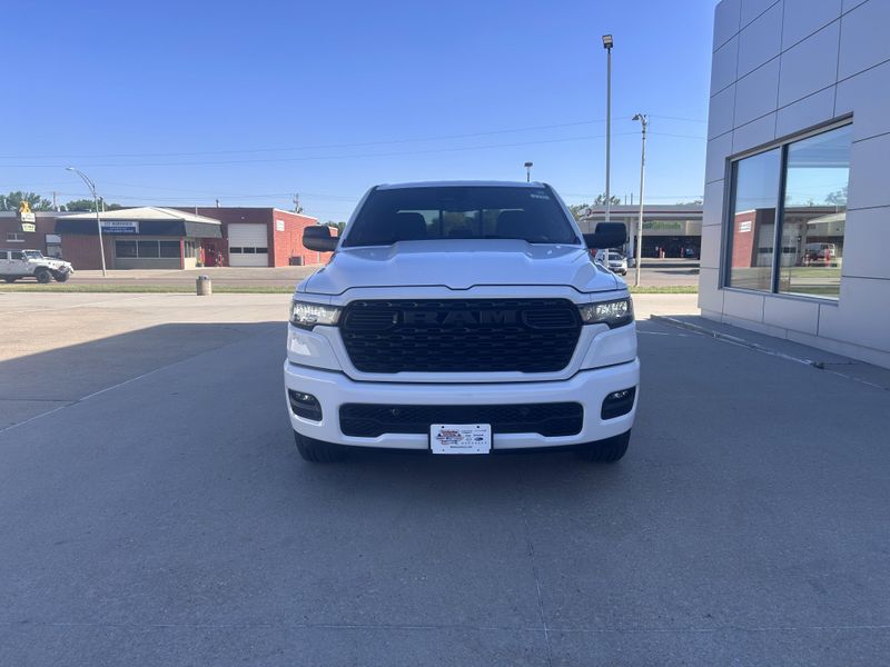 2025 RAM 1500 TradesmanImage 3
