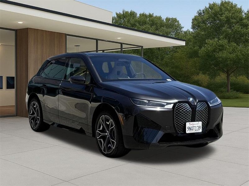 Used 2025 BMW iX xDrive50Image 4