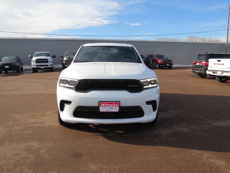 Used 2024 Dodge Durango GT Plus AWD 4dr SUVImage 3