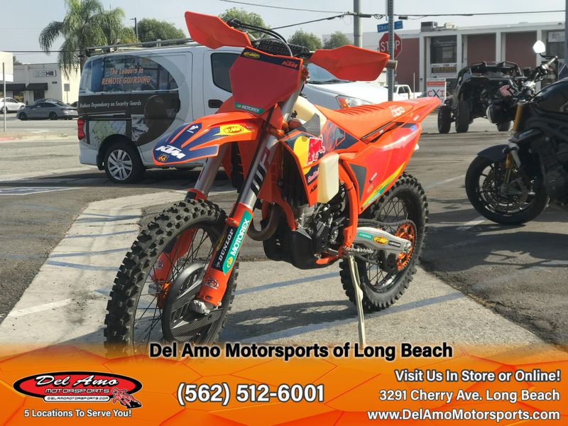 2024 KTM 350 XC-F Factory Edition Image 3