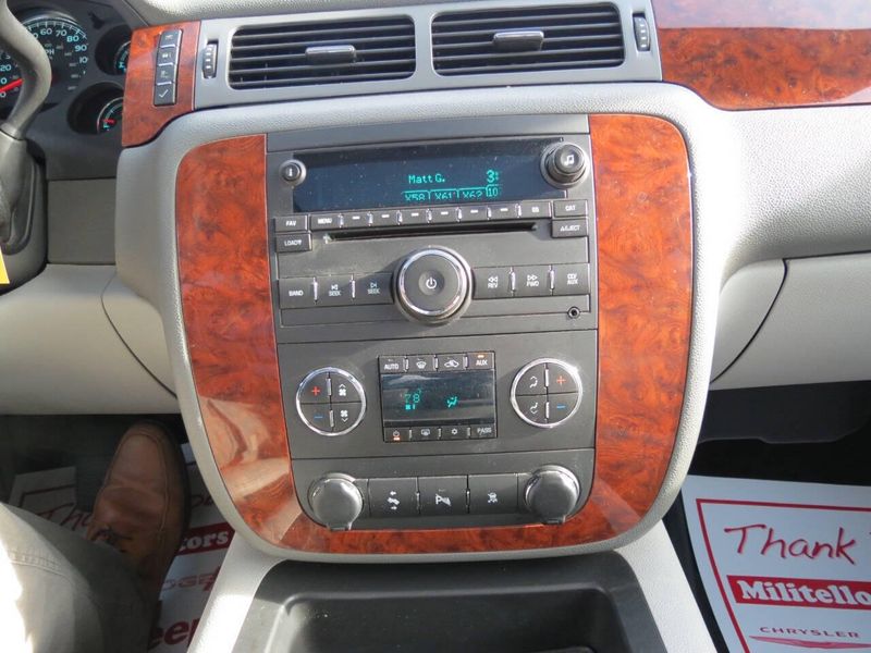 Used 2008 Chevrolet Tahoe LTZ 4x4 4dr SUVImage 20