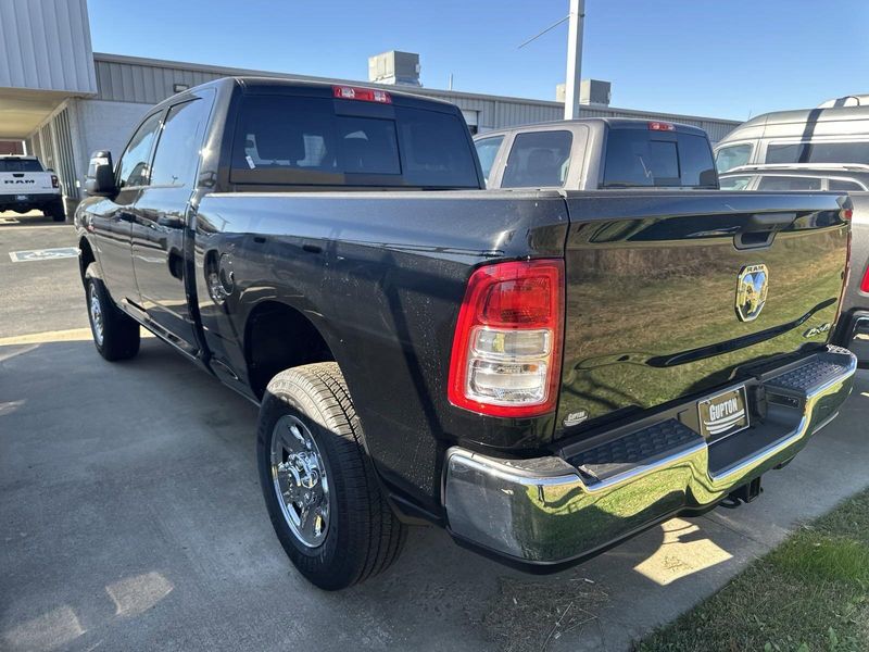 2024 RAM 2500 Tradesman Crew Cab 4x4 6