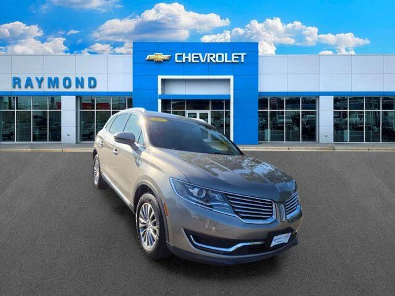 Used 2017 Lincoln MKX SelectImage 8