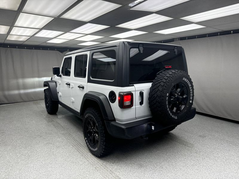 2021 Jeep Wrangler Unlimited WillysImage 2