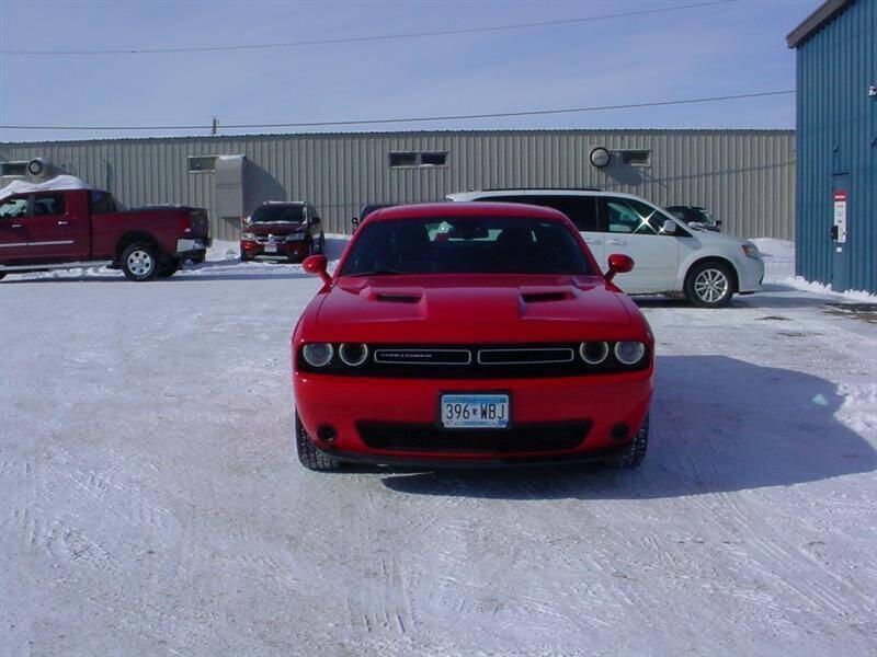 2015 Dodge Challenger SXT 2dr CoupeImage 3