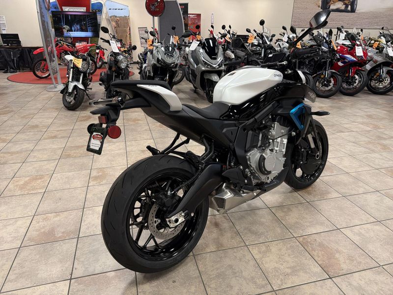 New 2026 CFMOTO 675NK Image 18