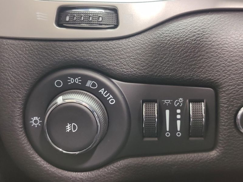2021 Jeep Cherokee Limited High Altitude 4x4Image 29