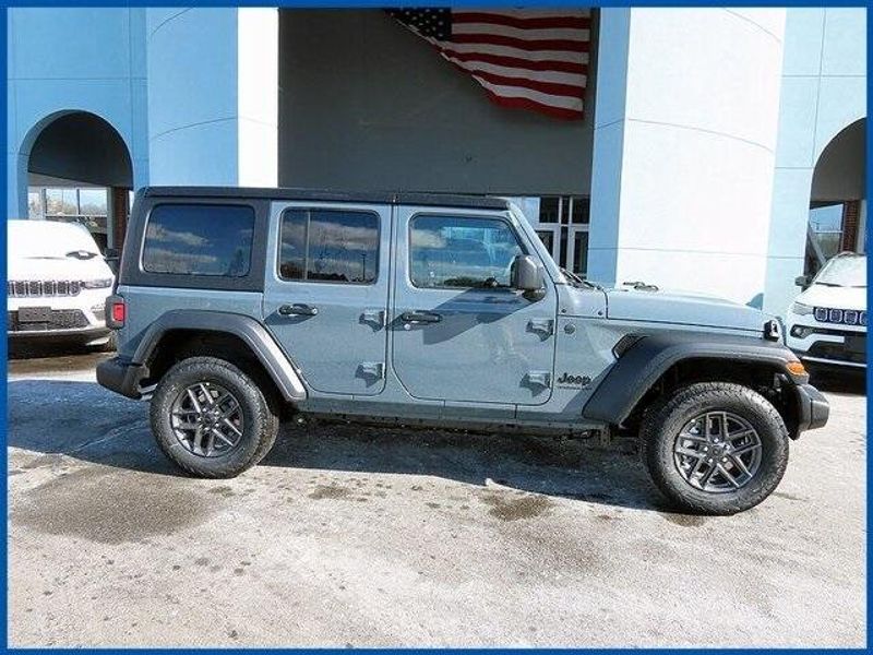 2025 Jeep Wrangler Sport SImage 2