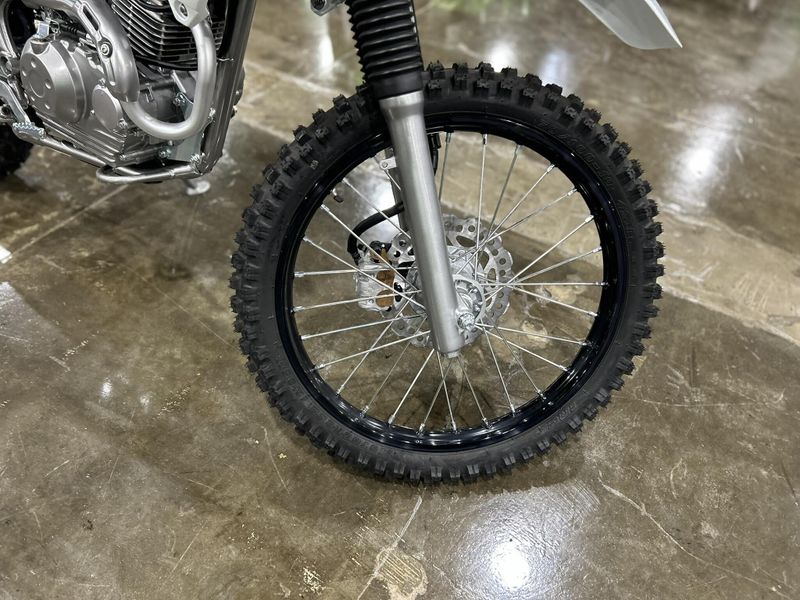 New 2026 Kawasaki KLX 140R L Image 12
