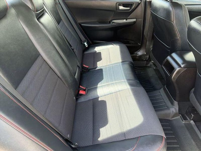 Used 2017 Toyota Camry XLEImage 14