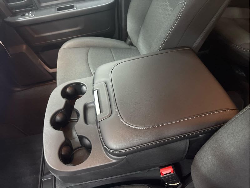 2026 Ram 2500 Tradesman photo 37