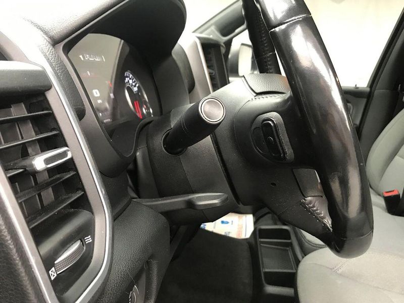 Used 2022 RAM 1500 Big HornImage 5