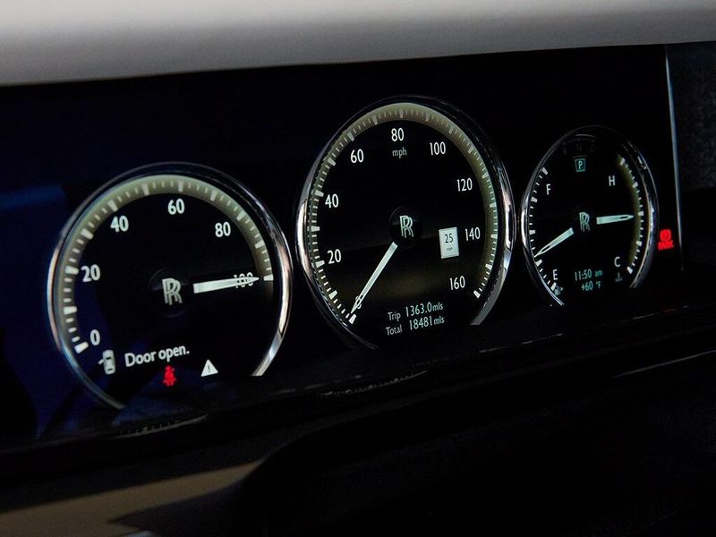 Used 2021 Rolls-Royce Phantom Image 15