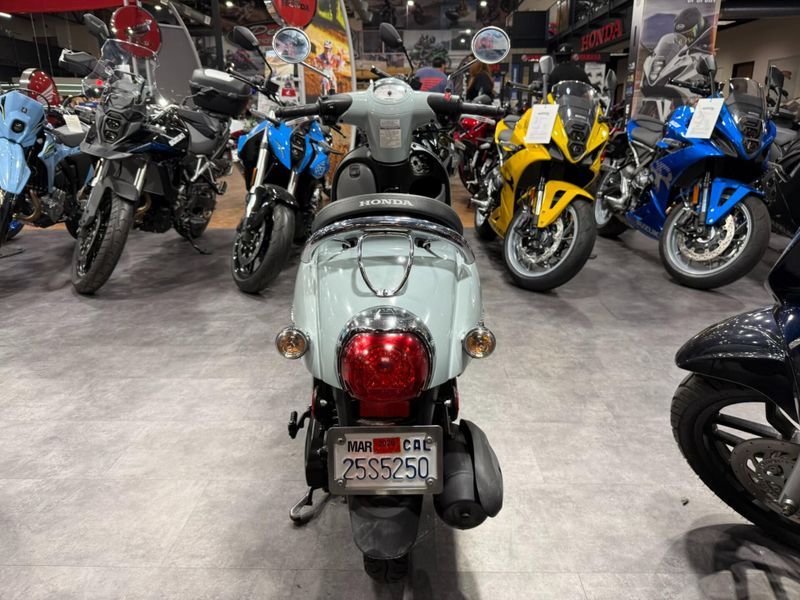 Used 2022 Honda Metropolitan Image 19