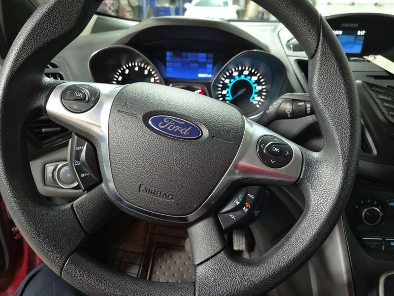 2013 Ford Escape SEImage 24