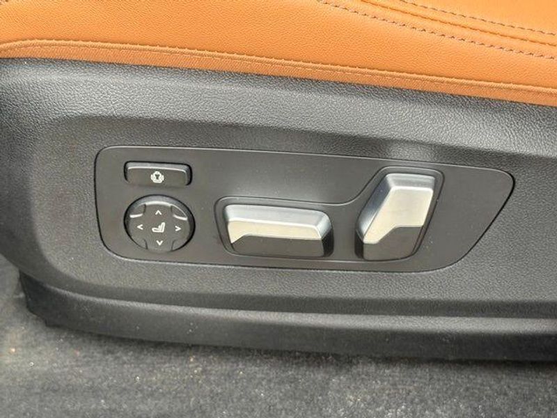 New 2026 BMW X5 xDrive50eImage 18