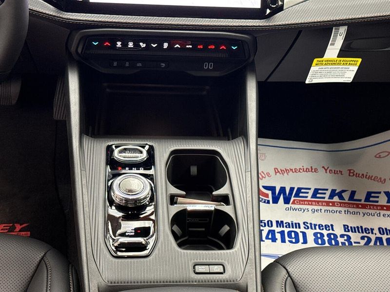 New 2026 Jeep Cherokee Limited 4x4Image 11