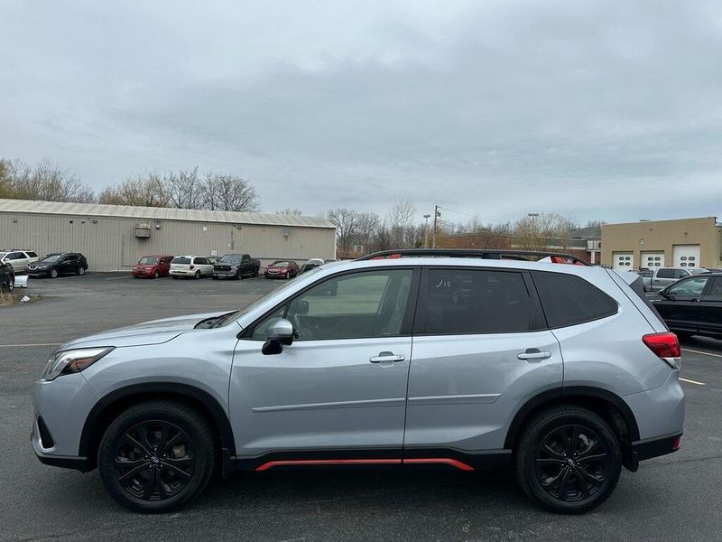 2022 Subaru Forester SportImage 7