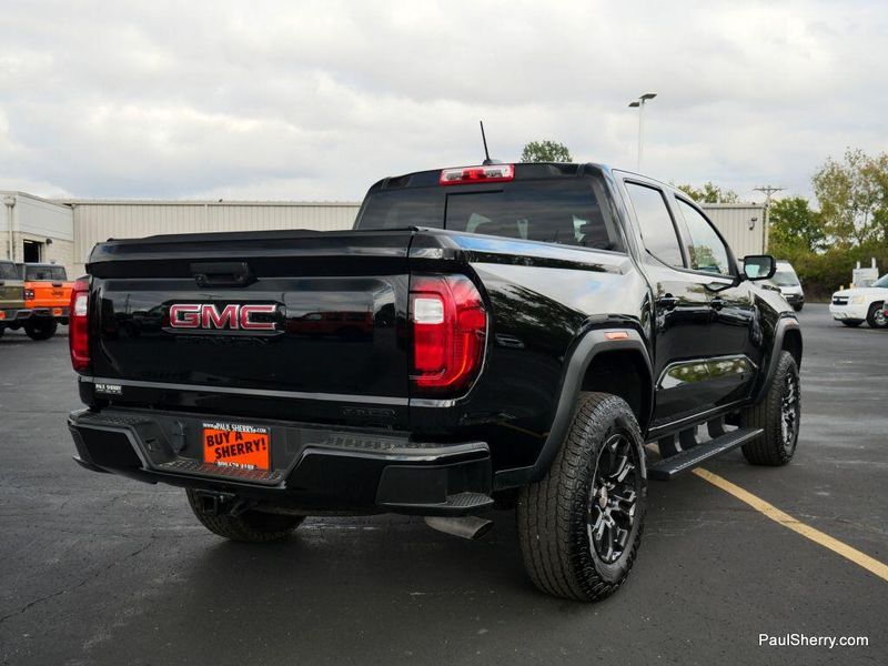Used 2024 GMC Canyon Elevation
