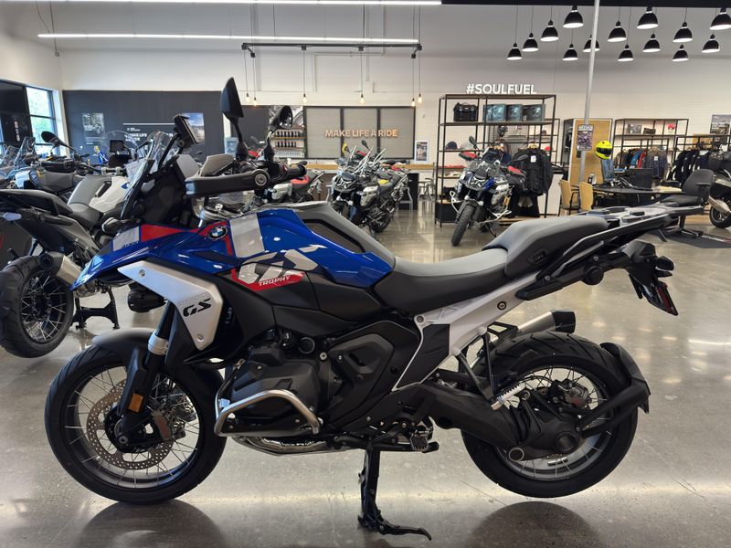 2025 BMW R 1300 GS - TROPHY - AUTOMATIC SHIFT ASSISTANT - RACING BLUE METALLIC 