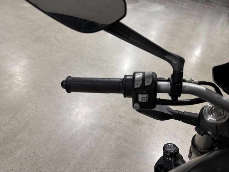 Used 2021 Ducati MONSTER 821 STEALTH Image 22
