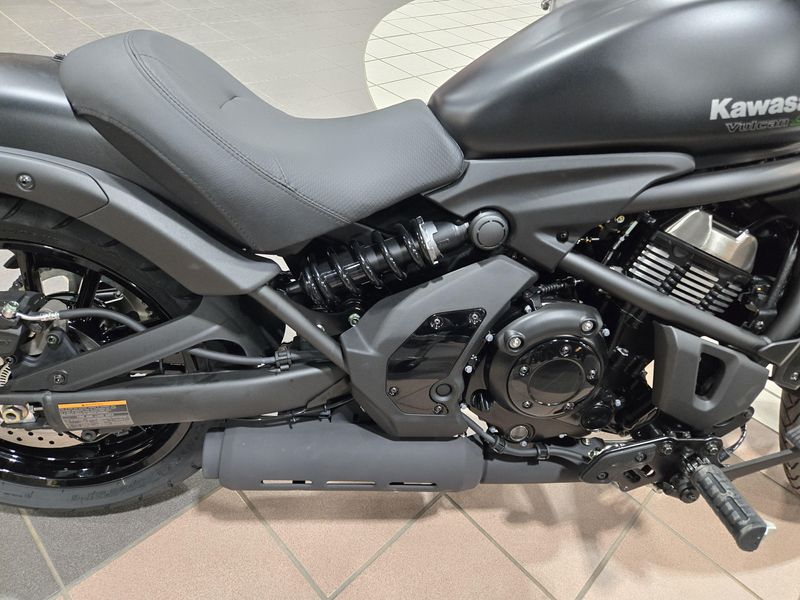 2025 Kawasaki VULCAN S METALLIC FLAT SPARK BLACK Image 9