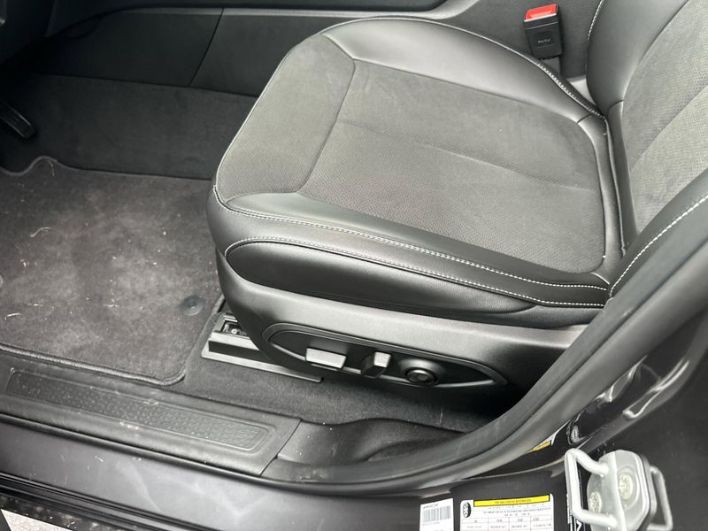 New 2025 Jeep Grand Cherokee L Altitude X 4x4Image 18