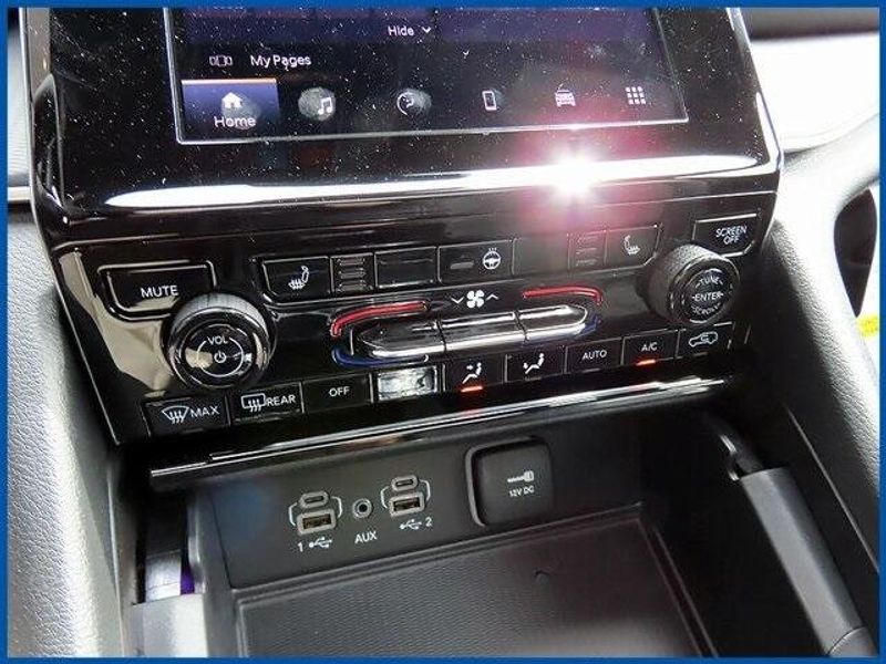 2025 Jeep Grand Cherokee Altitude XImage 17