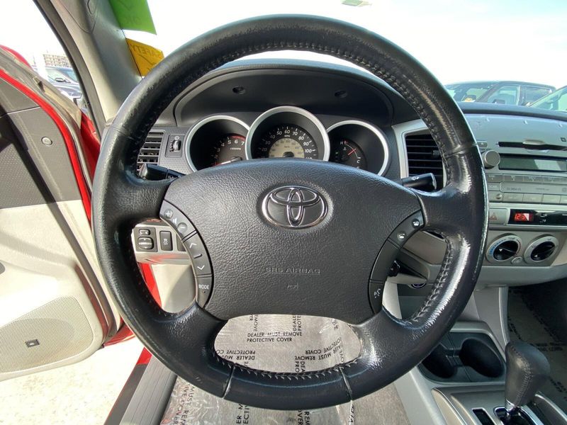 2010 Toyota Tacoma PreRunnerImage 25