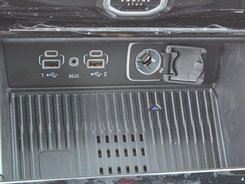New 2026 Jeep Grand Cherokee L Laredo Altitude 4x4