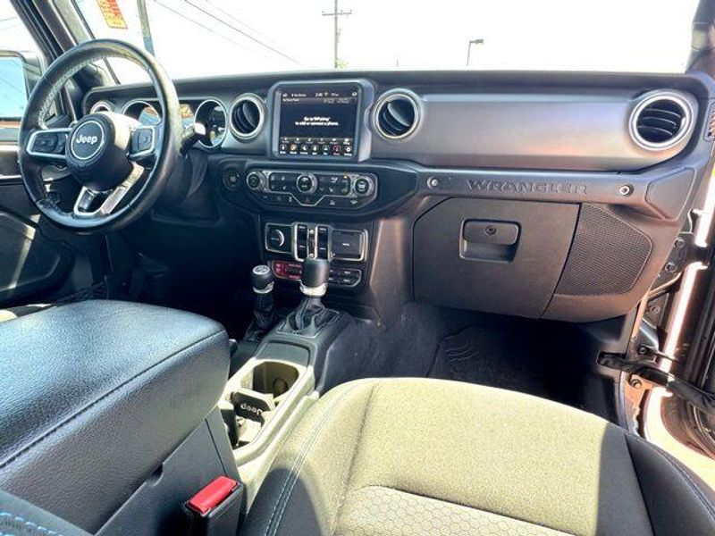 Used 2021 Jeep Wrangler 4xE Unlimited Rubicon 4xeImage 13