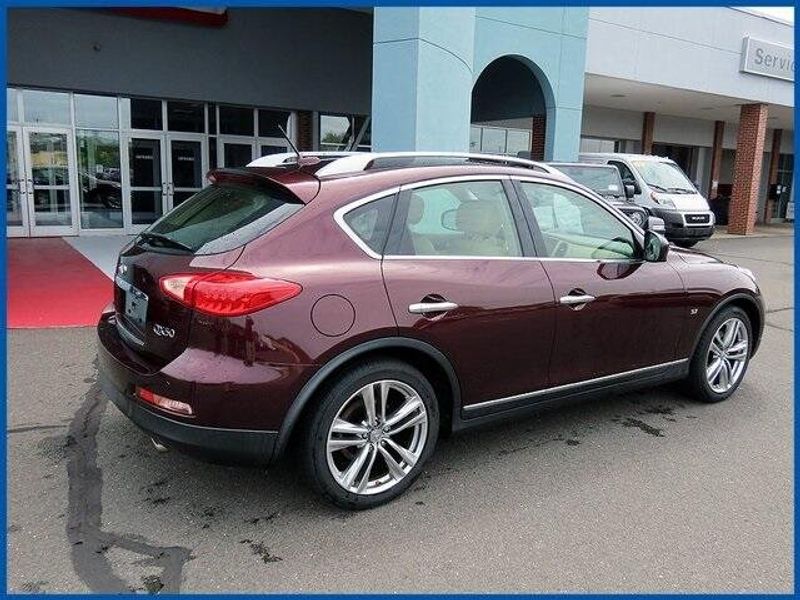 2015 INFINITI QX50 JourneyImage 7