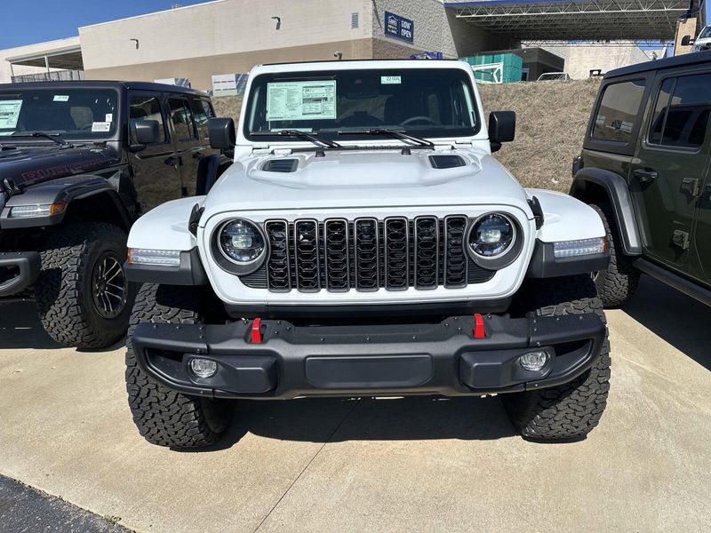 2025 Jeep Wrangler 4-door Rubicon XImage 2